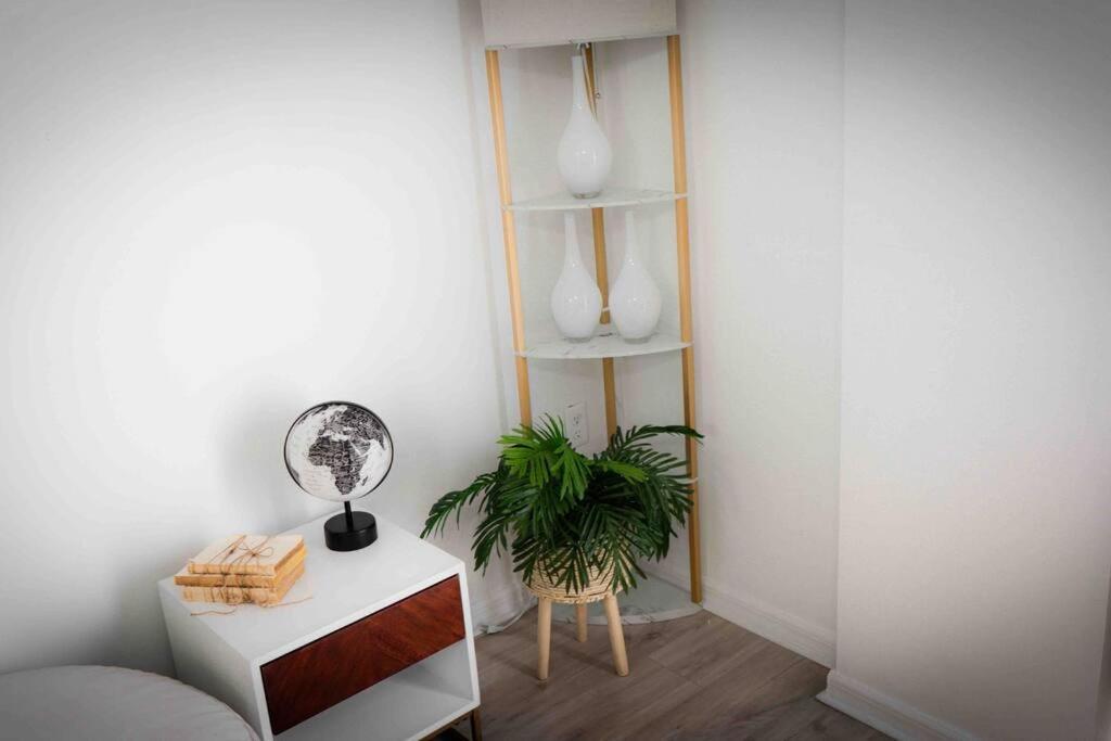 Newly Renovated Condo 5 Min From Airport Miami Buitenkant foto