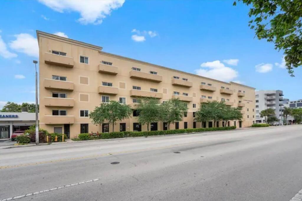 Newly Renovated Condo 5 Min From Airport Miami Buitenkant foto